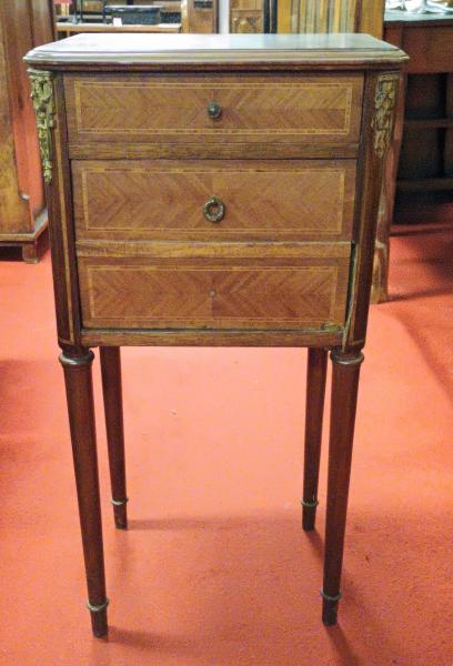 Stodola.cz - Noční stolek 