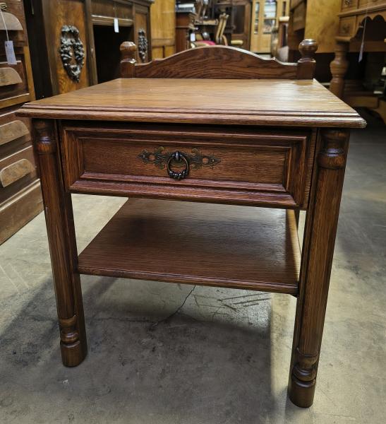 Stodola.cz - Noční stolek 